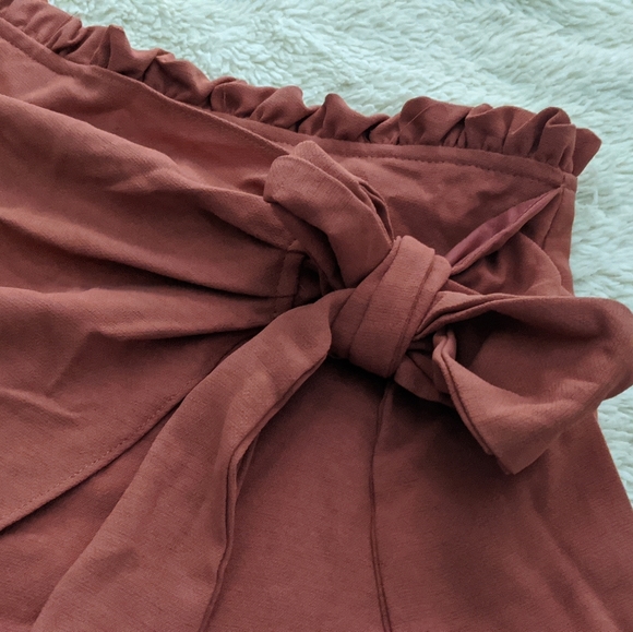 Tie front rust shorts - Picture 4 of 6